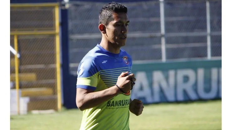 Juan Carlos Silva con Xelajú, equipo del que se fue para llegar a Cobán Imperial