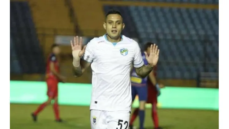 Jorge Aparicio realizó una insólita encuesta a sus seguidores