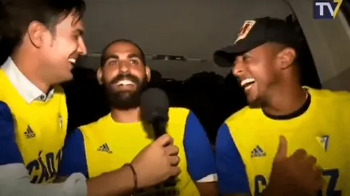 Compañero de Lozano lo trollea durante los festejos del ascenso