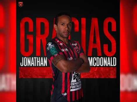 ¡Oficial! Jonathan McDonald se va de Alajuelense