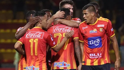 ¡Llega desde Saprissa! Herediano confirmó su primer refuerzo