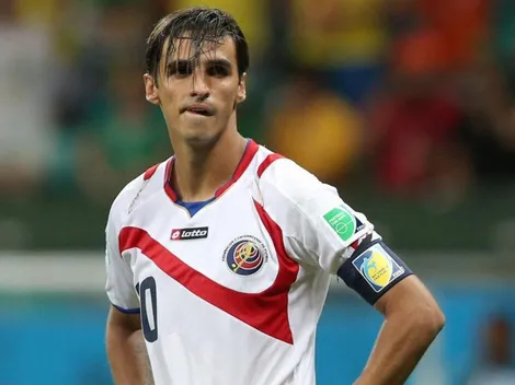Bryan Ruiz elogió al estadio del Saprissa y aseguró que eran invatibles ahí