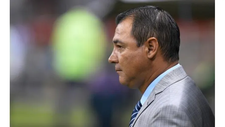 ¿Se queda o se va? Comunicaciones definió el futuro de Mauricio Tapia