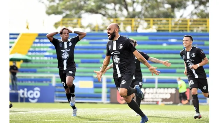 Sporting Fc venció a Escazuceña y ascendió a la Primera División