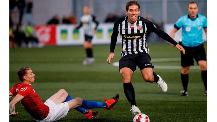 Pablo Punyed aportó en la goleada 8-1 de su equipo