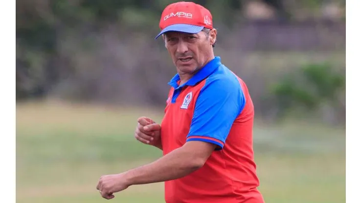 Pedro Troglio, entrenador del Olimpia