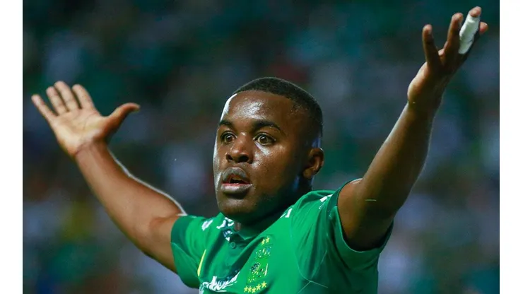 Joel Campbell podría no continuar en León