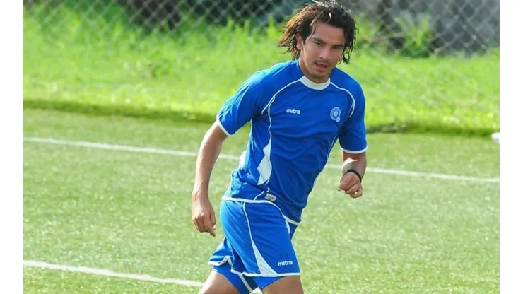 Futbolista salvadoreño confiesa que incursionará en la política nacional