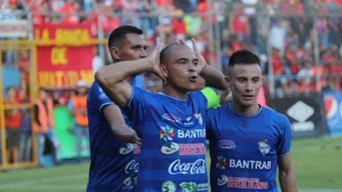 Municipal anunció la vuelta de un jugador y los aficionados estallaron