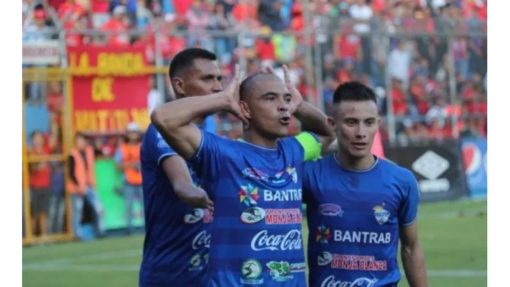Municipal anunció la vuelta de un jugador y los aficionados estallaron