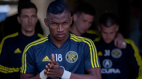 Jugadores aceptan reducción de salarios