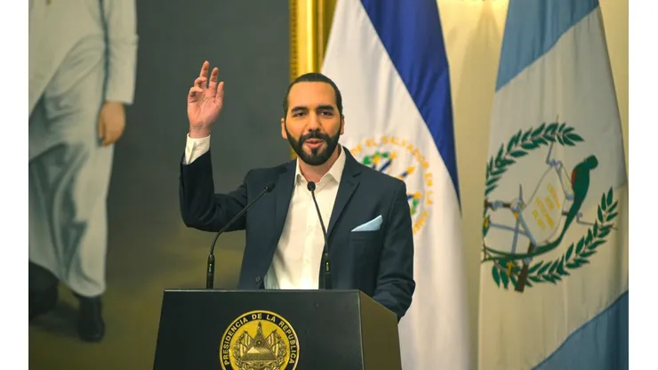 ¡Nayib Bukele desafía a la OMS!