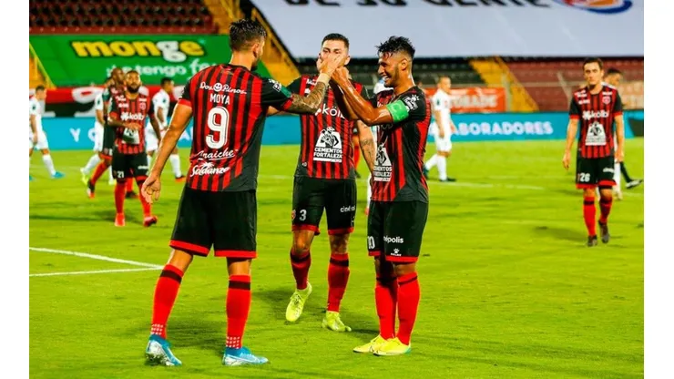 Alajuelense venció sin atenuantes a San Carlos