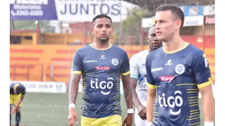 Las curiosidades que dejó el retorno del fútbol en Costa Rica