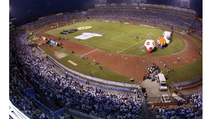 Selección de Honduras no seguiría jugando en San Pedro Sula