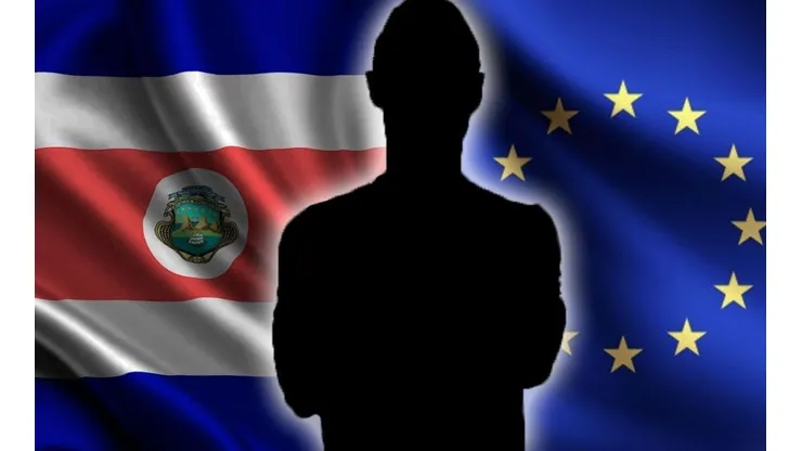 Un legionario tico vuelve de Europa a su país de origen.