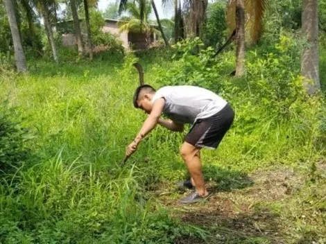 Jugador de FAS se dedica a la siembra para poder comer durante la cuarentena