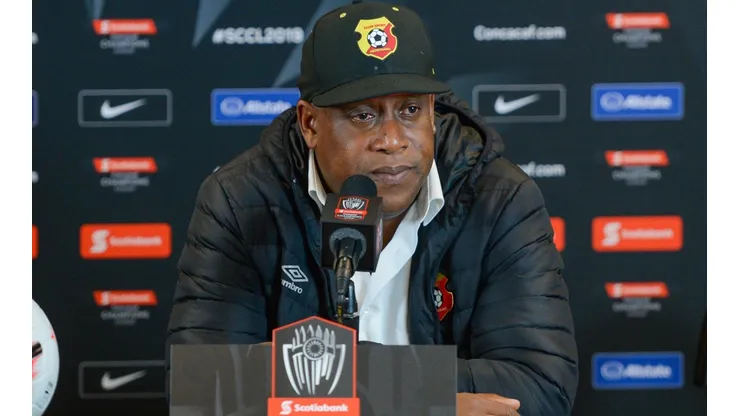 El hoy DT de Herediano le tiró a los mexicanos.