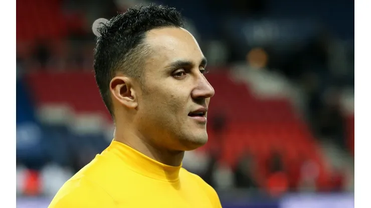 Keylor Navas puede estar tranquilo, un arquero top pretendido por PSG se mostró a gusto en su actual club