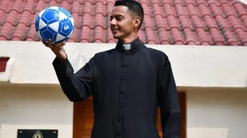 De futbolista a sacerdote: ex-seleccionado hondureño deja todo por la religión