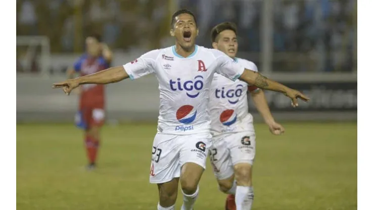Puma Peña se va de Alianza y ya tiene confirmado su nuevo club