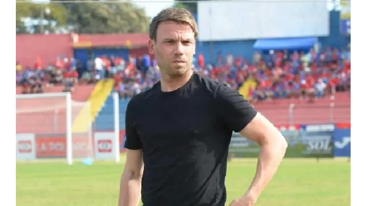 Juan Cortés arremetió contra FESFUT por anularle el título a Once Deportivo