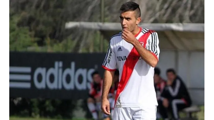 De River a El Salvador: un futbolista argentino llega a la Liga Nacional