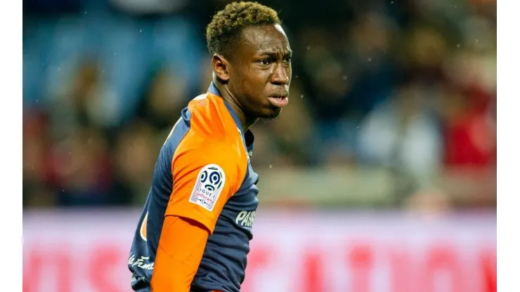 Tragedia: futbolista de la Ligue 1 de Francia en coma inducido por coronavirus