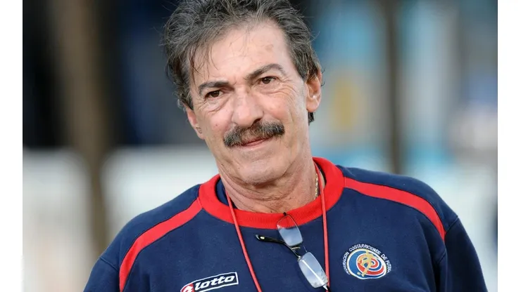 Ricardo La Volpe como entrenador de La Sele
