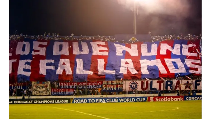 Concacaf pone a afición de Olimpia entre las mejores del mundo