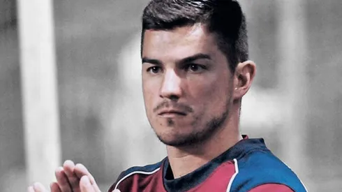 Gabriel Badilla representando a La Sele