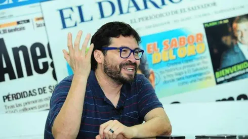 El caricaturista no olvida sus raíces salvadoreñas.