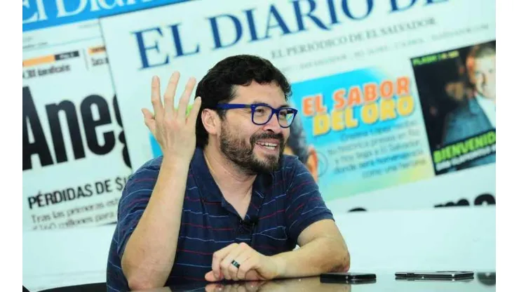 El caricaturista no olvida sus raíces salvadoreñas.