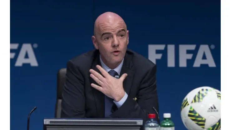 La FIFA donará dinero para ayudar a equipos a combatir la crisis