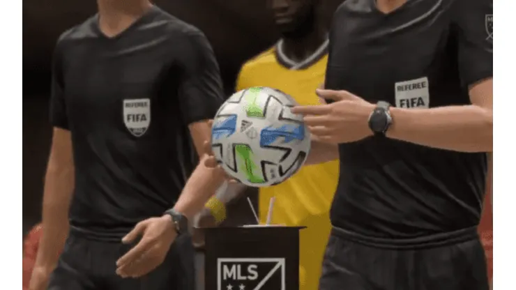 Kendall Waston saldrá a la cancha de manera virtual.