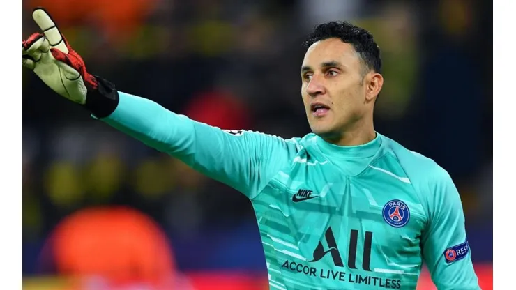 ¡El mejor de todos! Keylor compartió un video con sus atajadas en el PSG