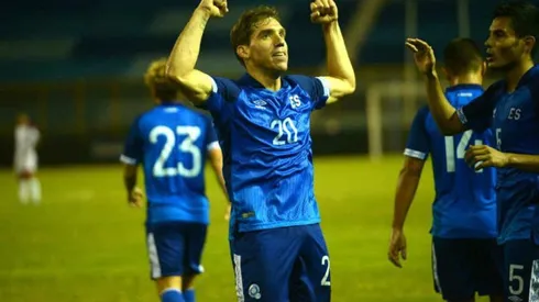 Pablo Punyed de El Salvador celebra un gol de la Liga de Naciones Concacaf