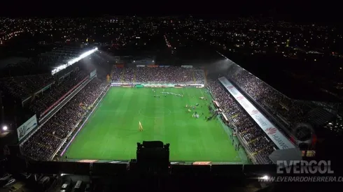 El estadio del Saprissa estaba a puro avance.