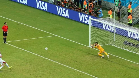 El penal de Michael Umaña que catapultó a La Sele a cuartos de final en Brasil 2014