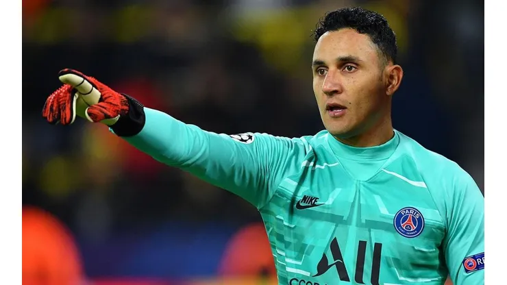 Keylor Navas durante un partido de Champions League con el PSG