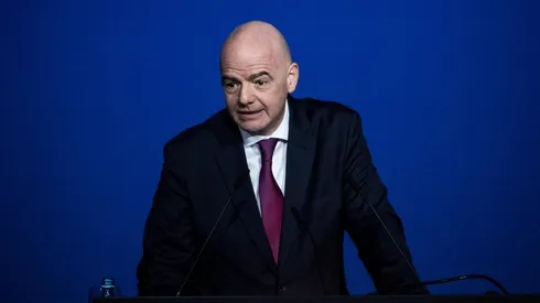 Infantino busca forma de ayudar a los clubes.