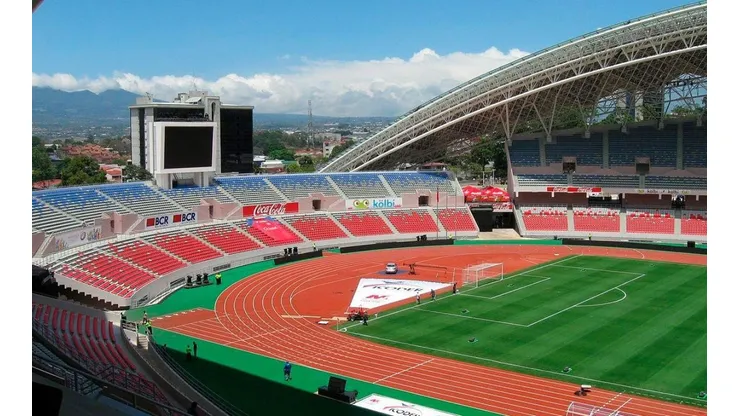 Estadio Nacional con las gradas vacías, como se verá por varias semanas