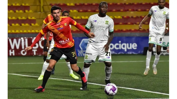 Limón le cortó el invicto a Herediano