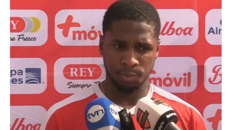 Armando Cooper: "No terminan un hospital y quieren curar el coronavirus"