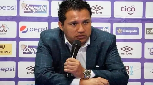 Amarini Villatoro, entrenador de la Selección de Guatemala