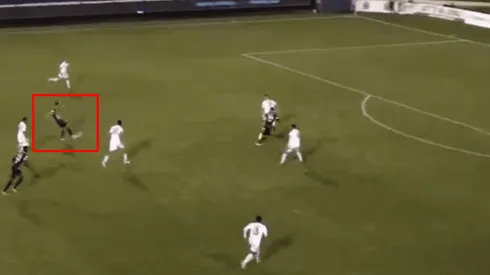 ¡Le pegó desde la casa y marcó un pedazo de gol!