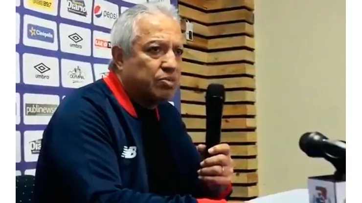 América Gallego en plena conferencia de prensa.