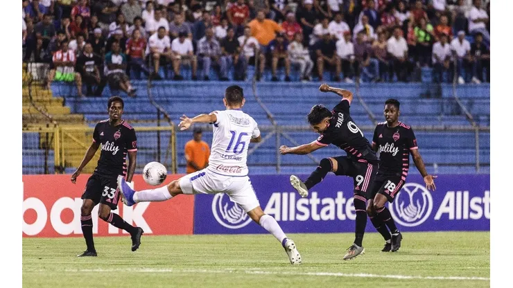 Olimpia rescató un empate como local