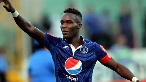 Rubilio Castillo defendiendo los colores del Motagua