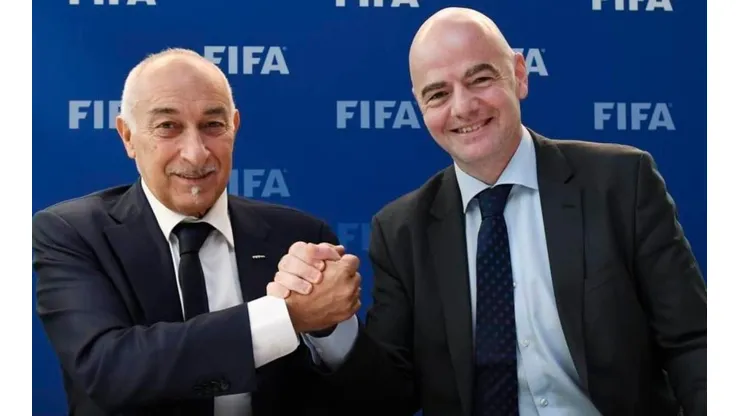 Philippe Piat y Gianni Infantino